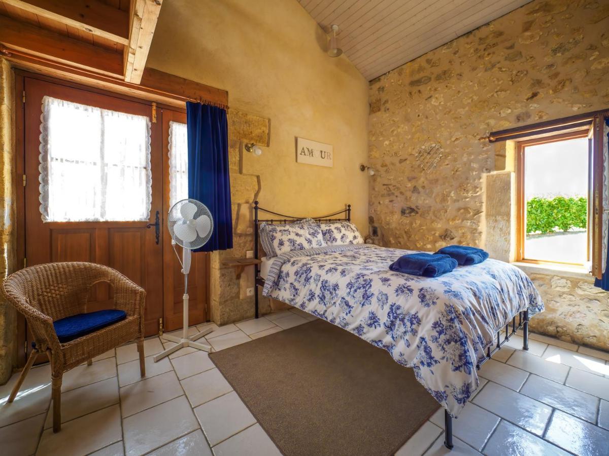Le Nid De Faucons Villa Lalinde Exterior foto